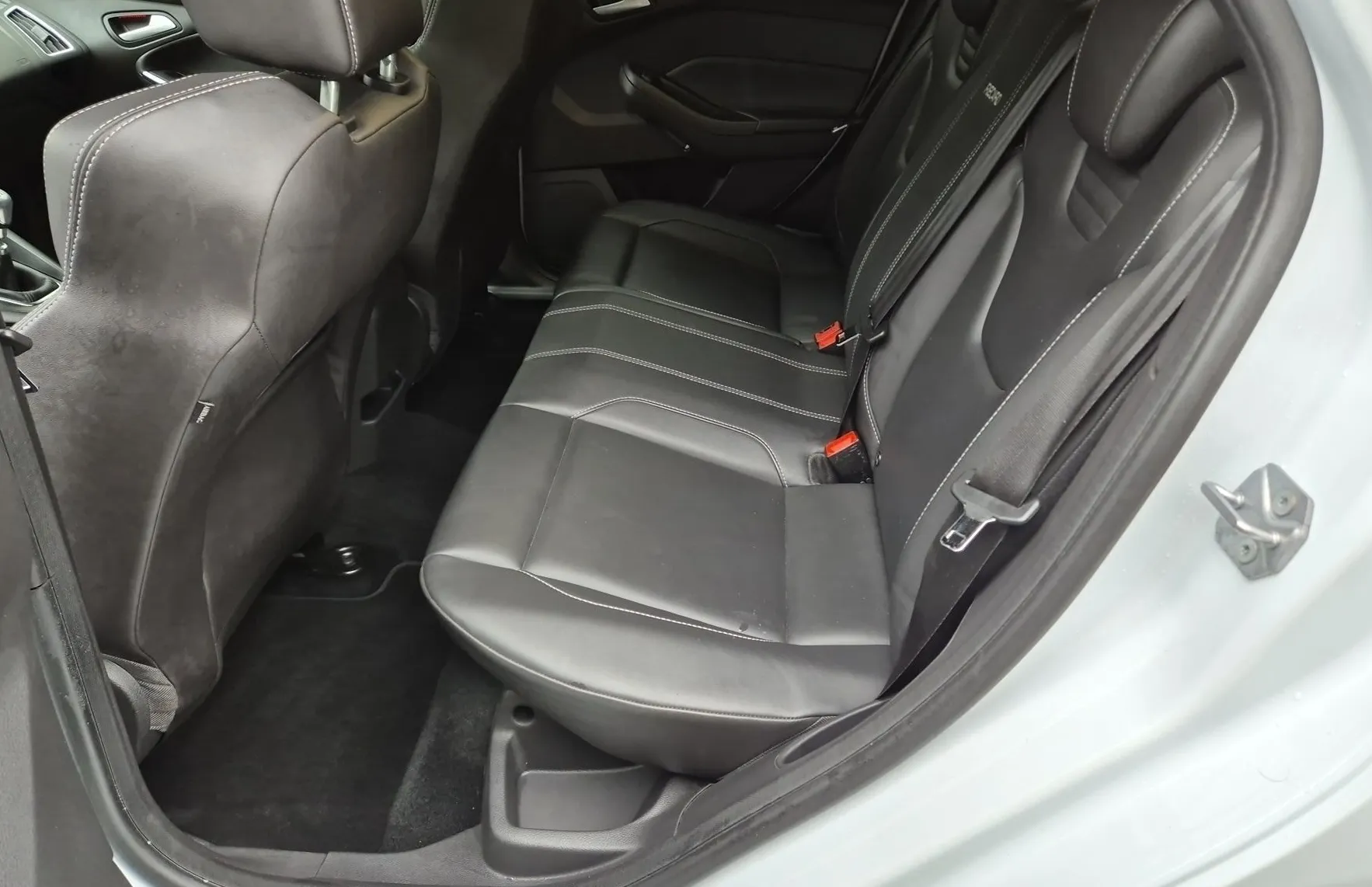 Zunanja slika - Ford Focus - ST-3 2.0 T3Ci 185 PS -1.LAST.-AGR-USNJE-KSENON - 11