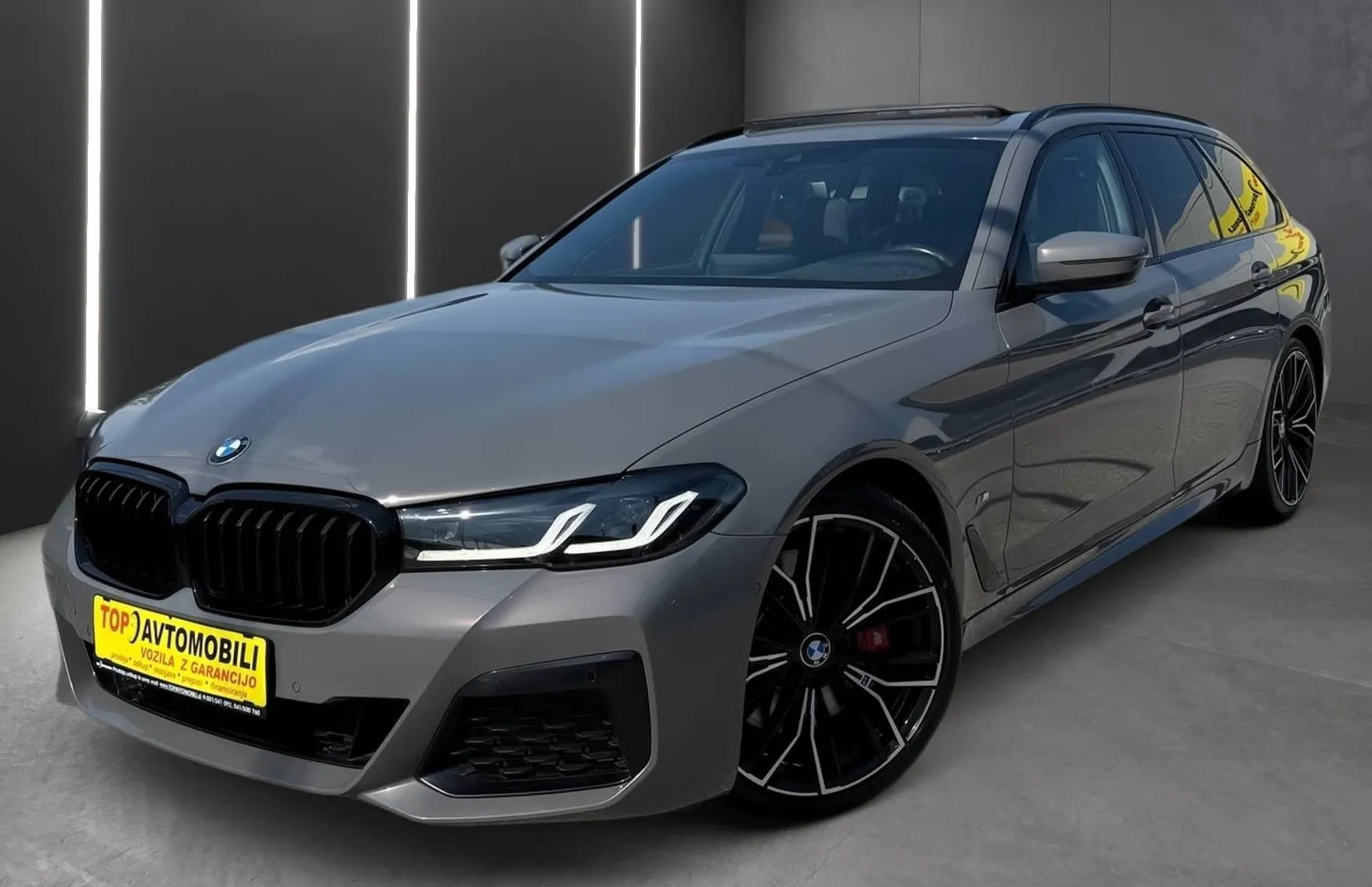 Zunanja slika - BMW Serija 5 - Touring: 530d M SPORT PAKET PANO LED ALCANTARA KAMERA NA - 1
