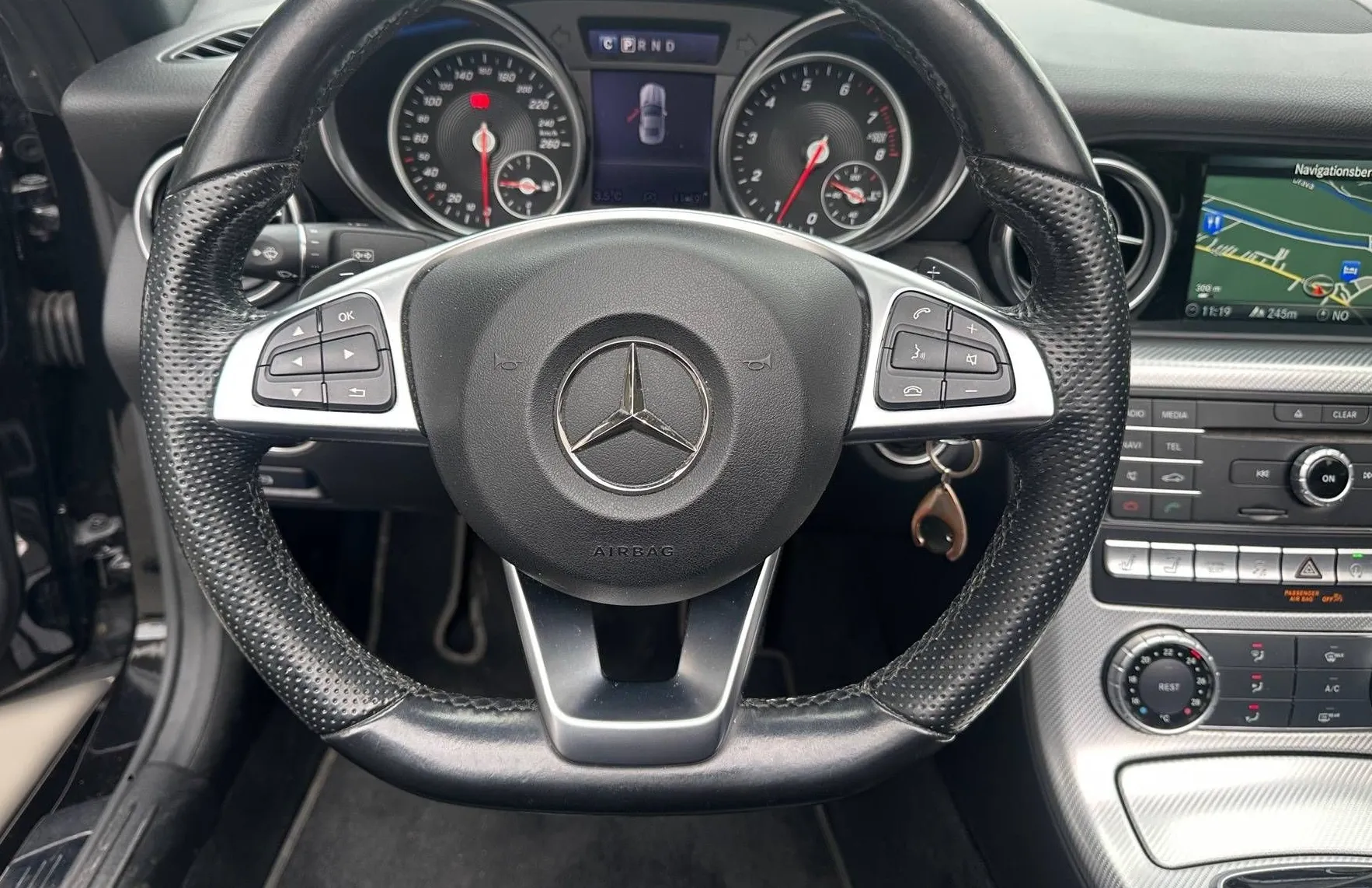 Zunanja slika - Mercedes-Benz SLC-Razred - 200 AUT. AMG-LINE LED NAVI TEMP PDC HARD-TOP HI-.. - 16