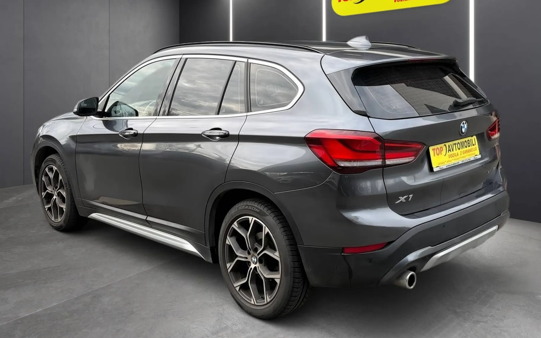 Zunanja slika - BMW X1 - serija : sDrive18i XLINE FULL LED PDC NAVI TEMPOMAT TOP... - 4