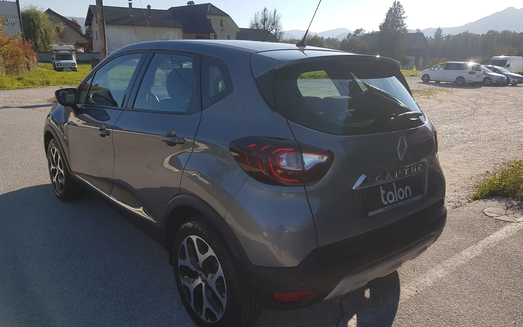 Zunanja slika - Renault Captur - TCe 130 Intens - SLO - 1. LASTNIK - 12