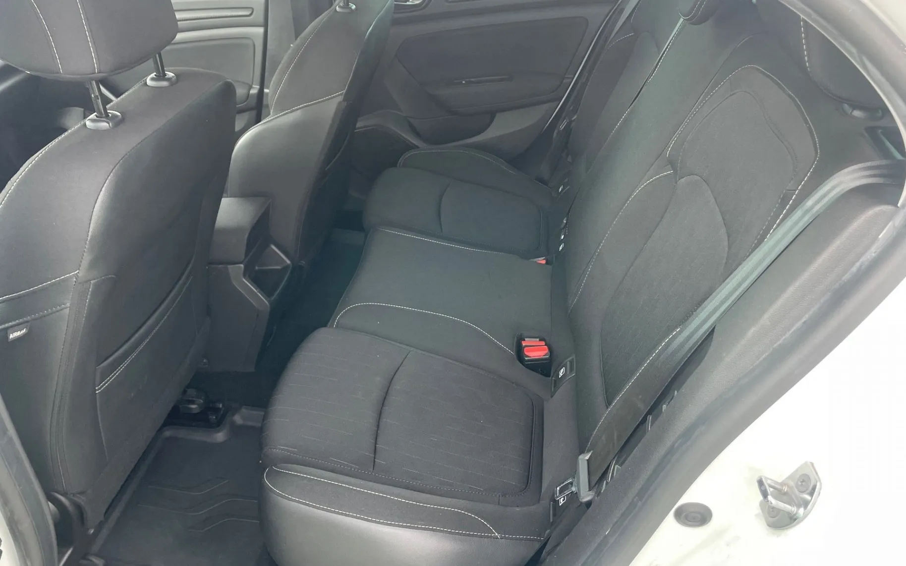 Zunanja slika - Renault Mégane - Megane 1.3 16 V PDC ZADAJ. - 12