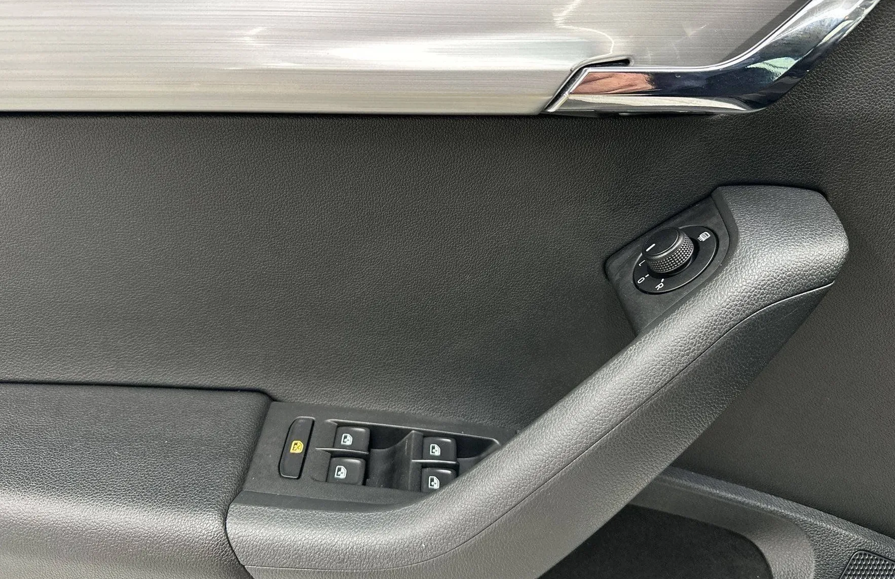 Zunanja slika - Škoda Octavia - Combi 1.6 TDI Family - 13