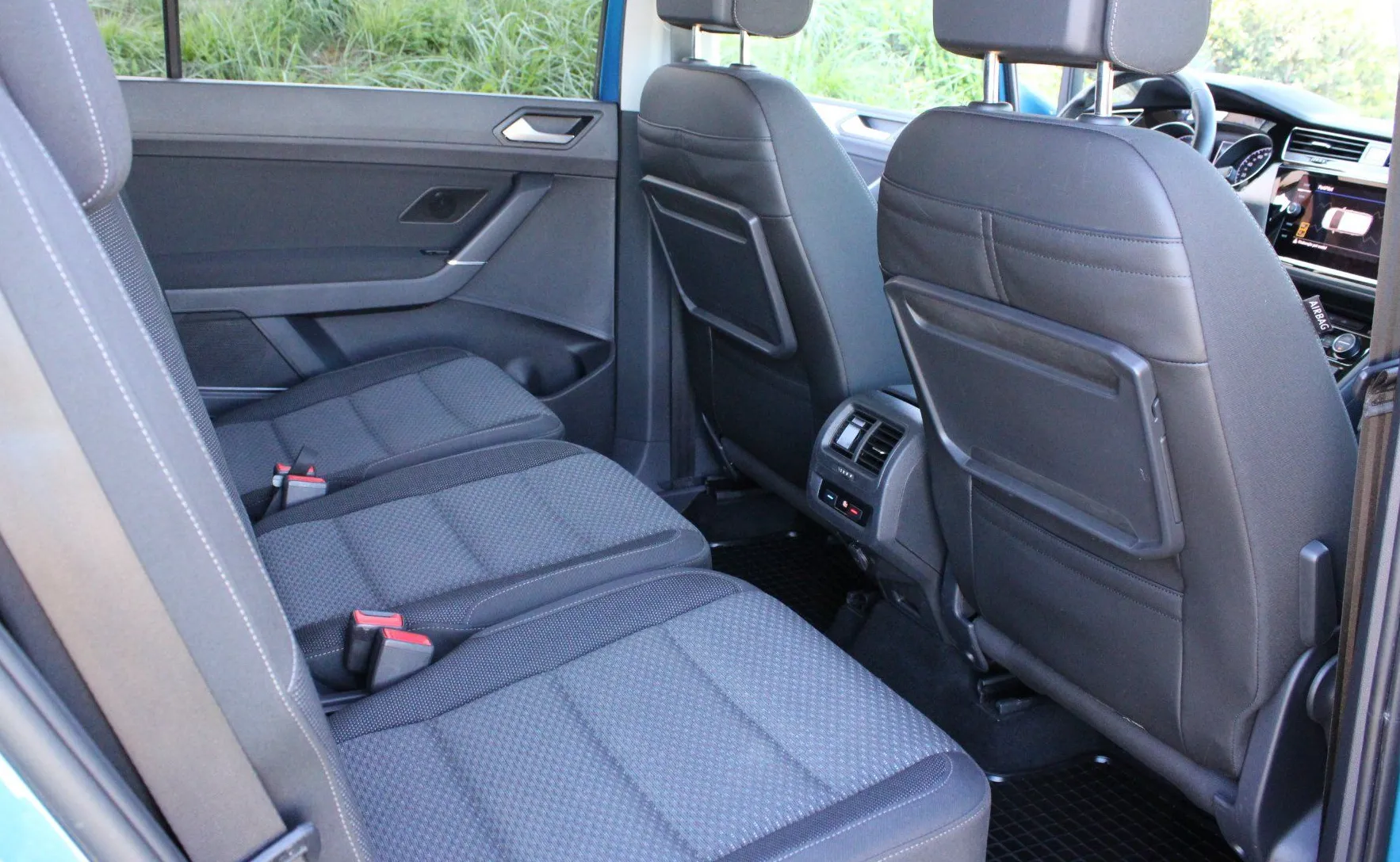 Zunanja slika - Volkswagen Touran - 1.6 TDI BMT Comfortline - 13