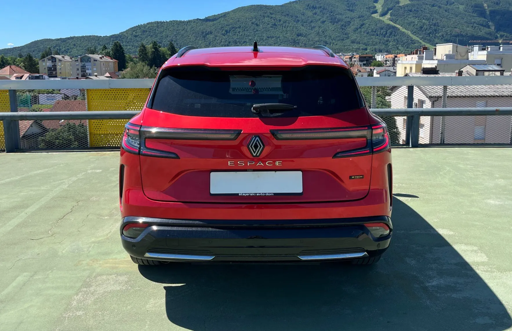 Zunanja slika - Renault Espace - E-Tech 200 Full hybrid Iconic LED.ACC. MAS SEDEŽ. - 6