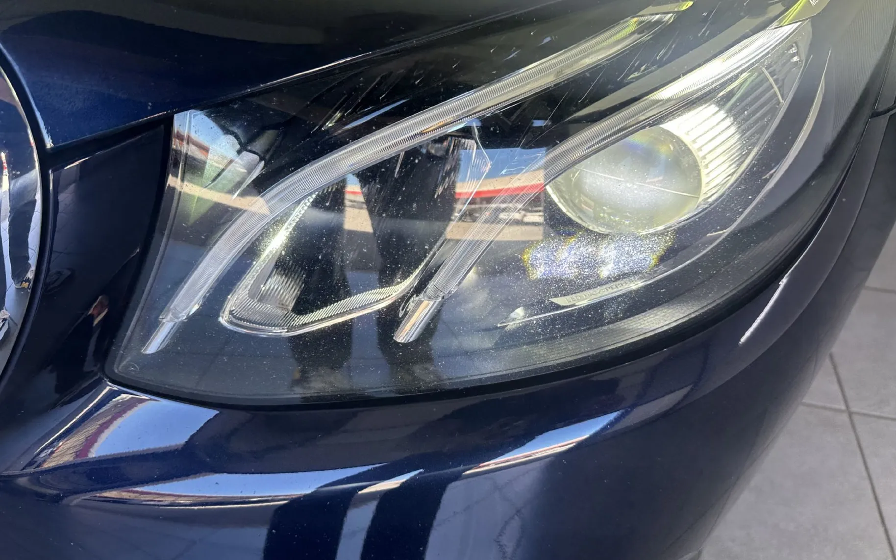 Zunanja slika - Mercedes-Benz E-Razred - AMG Line Avt. 220 AMG 4Matic.NEMŠKI.KAMERA.DIZEL - 3