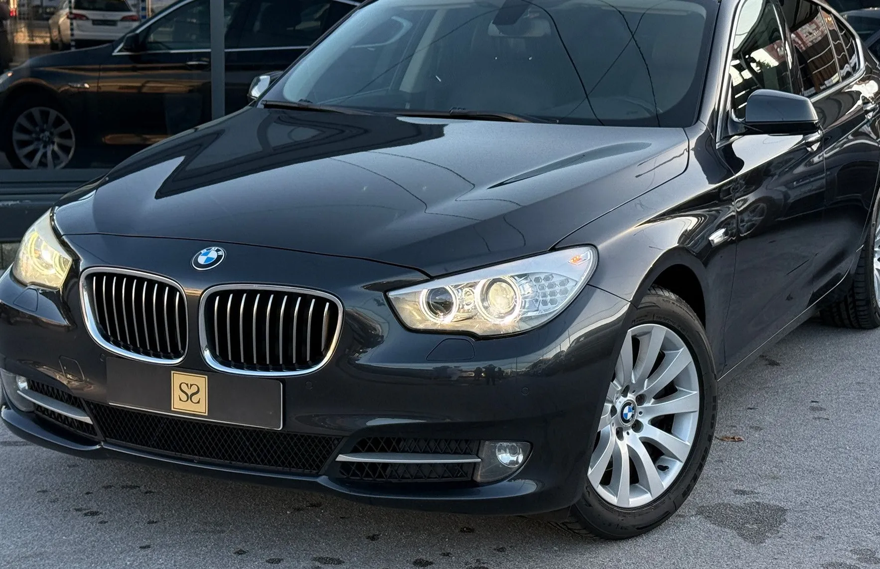 Zunanja slika - BMW serija 5 Gran Turismo: - 520d GT Avt BiXenon 18Col 4Cklima GRsed Na - 1