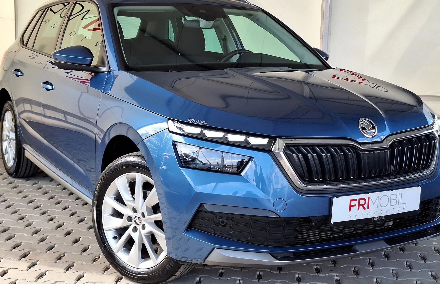 Zunanja slika - Škoda Kamiq - Style 1.5 TSI 110 kW •MATRIX•PARK.SENZORJI•ALU17• - 2