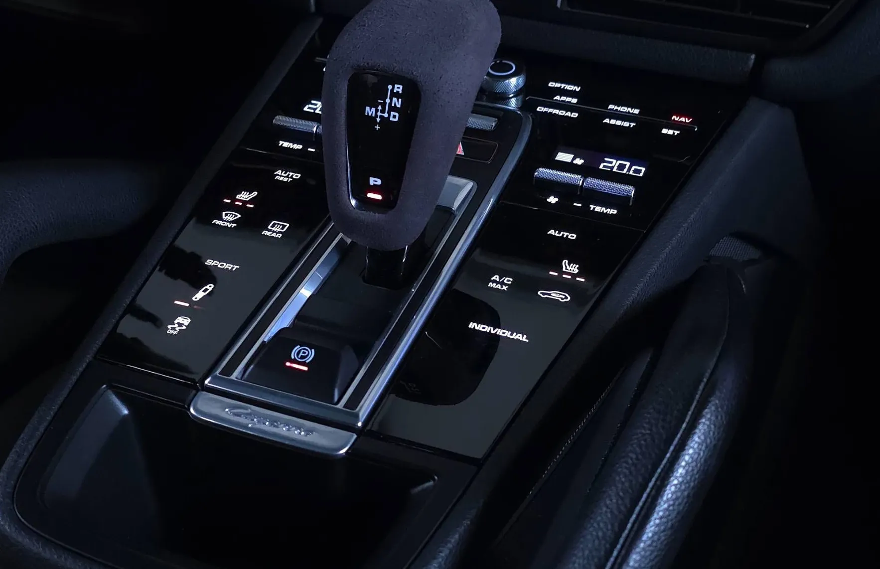 Zunanja slika - Porsche Cayenne - 3.0 - VELIK SERVIS - PANO - KAMERA - BOSE - MEMO - 11