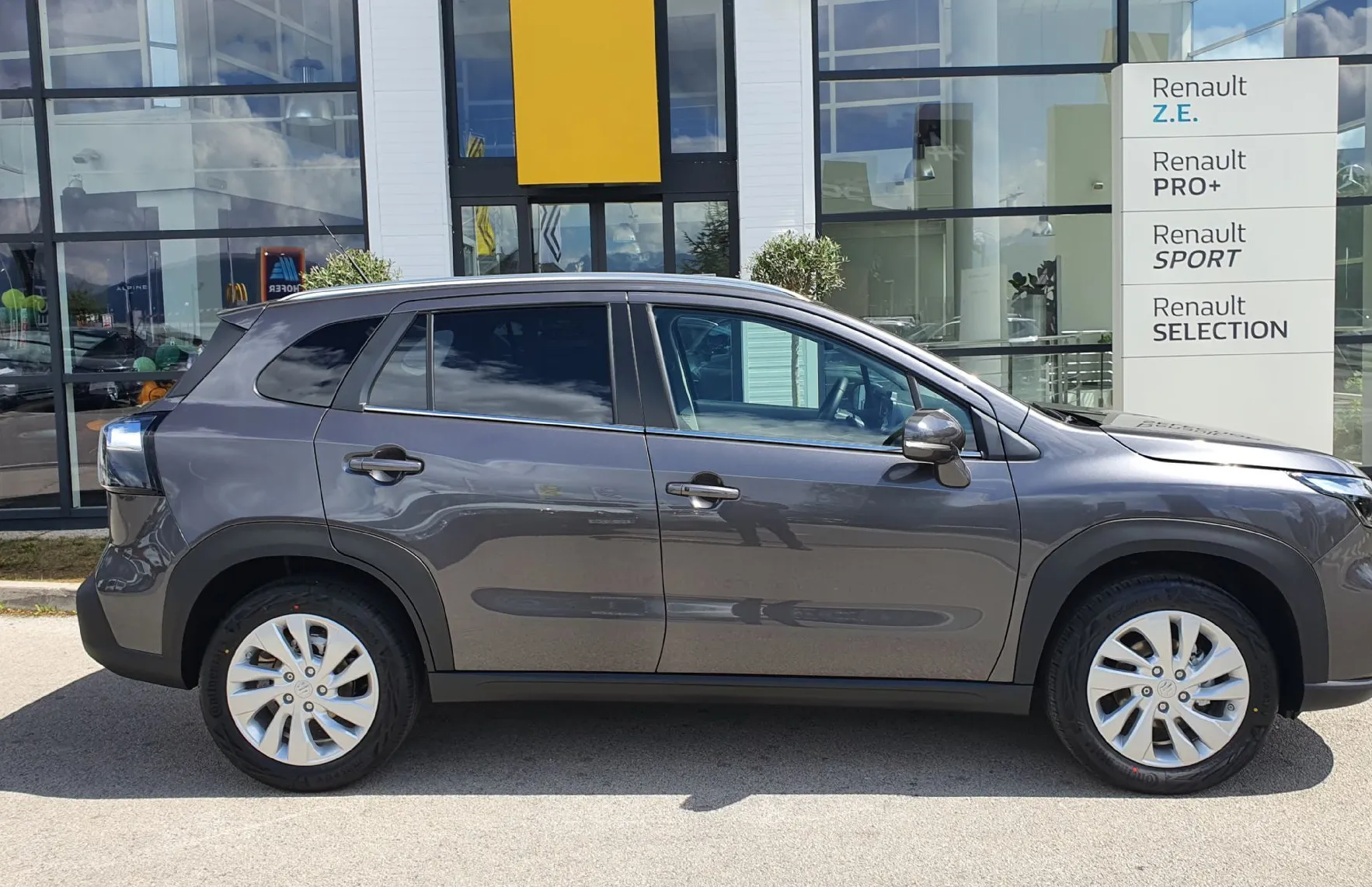 Zunanja slika - Suzuki S-Cross - 1.4 Boosterjet AllGrip Hibrid Premium - 4