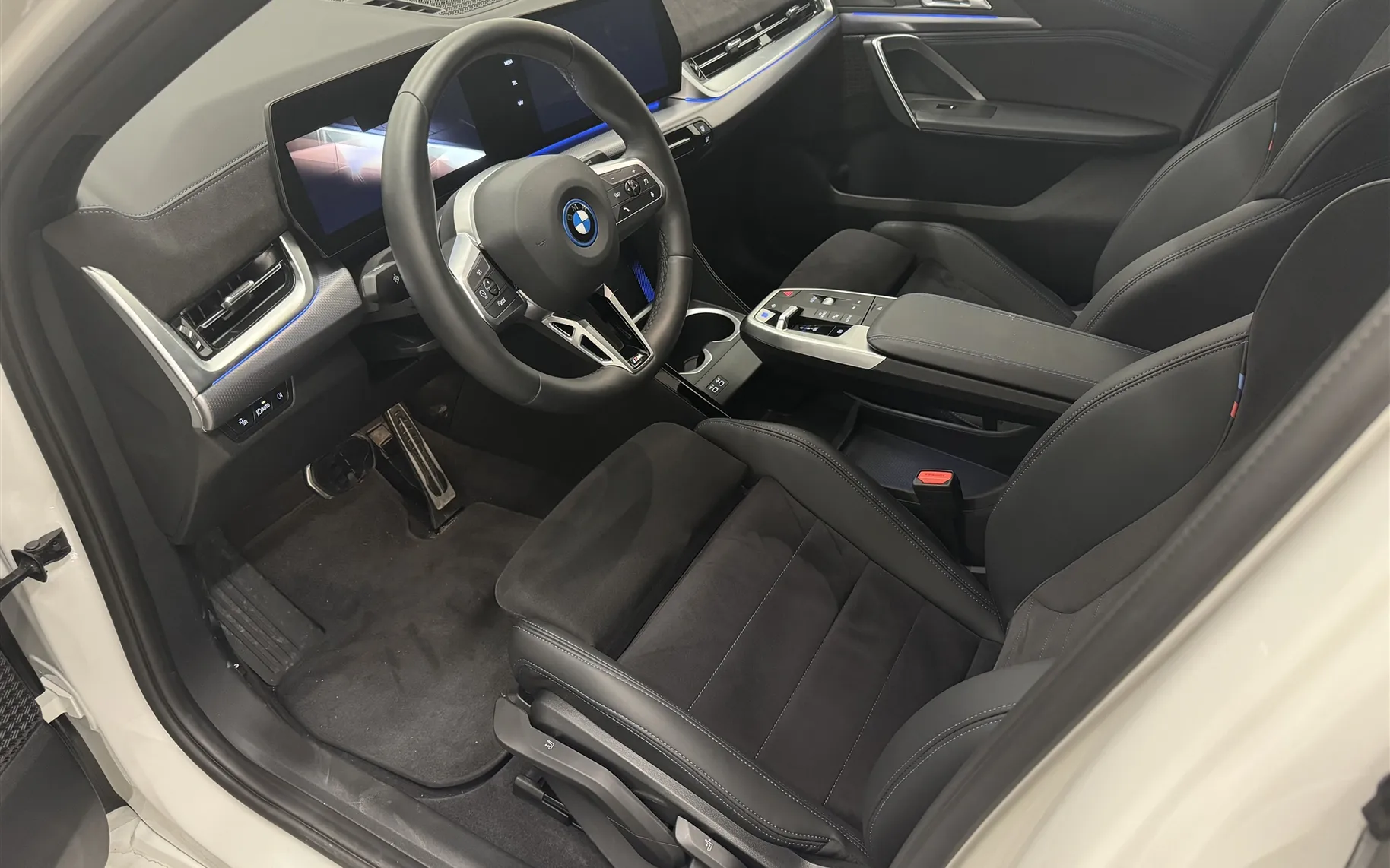 Zunanja slika - BMW iX - 2 eDrive20 - 5