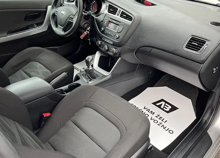 Zunanja slika - KIA Pro_Ceed - 1.4 CVVT+SLO+SAMO 97.888km+USB - 16