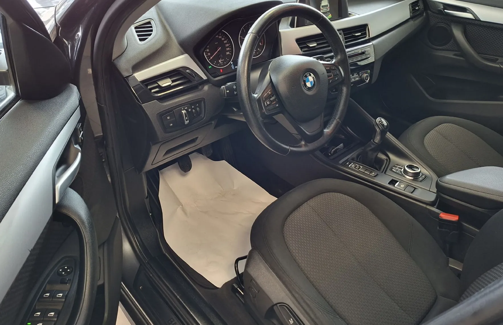 Zunanja slika - BMW X1 - serija :  xDrive18d Advantage-NAVI-ODLIČEN- - 7