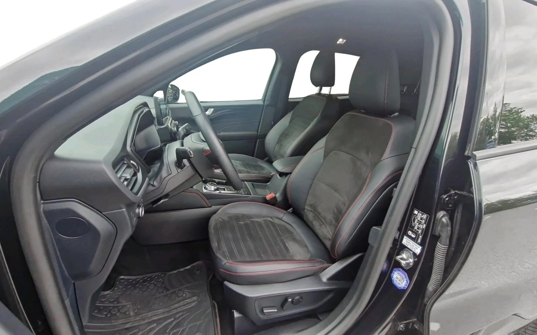 Zunanja slika - Ford Kuga - St-Line X 2.5 Hyb FHEV-SLO-RADAR-LED-NAVI-HEADUP - 5