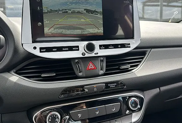 Zunanja slika - Hyundai i30 - 1.0 T-GDI Style°°16col°°Gretje sedežev°°Kamera - 8