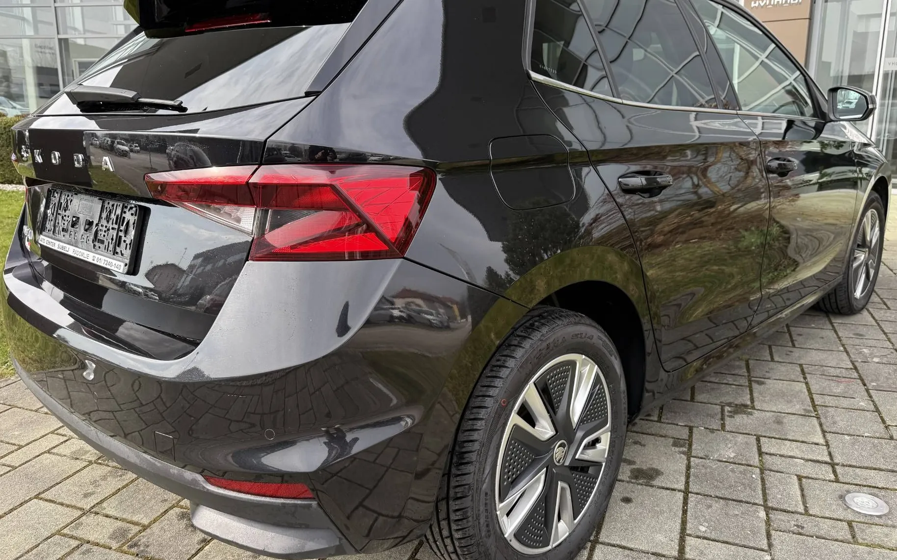 Zunanja slika - Škoda Fabia - Style 1.0 TSI DSG-DEC.AKCIJA LED VIRTUAL KAMERA - 4