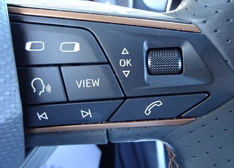 Zunanja slika - Cupra Formentor - 1.5 TSI 150KM - KOT NOV - NAVI - KAMERA - - 16