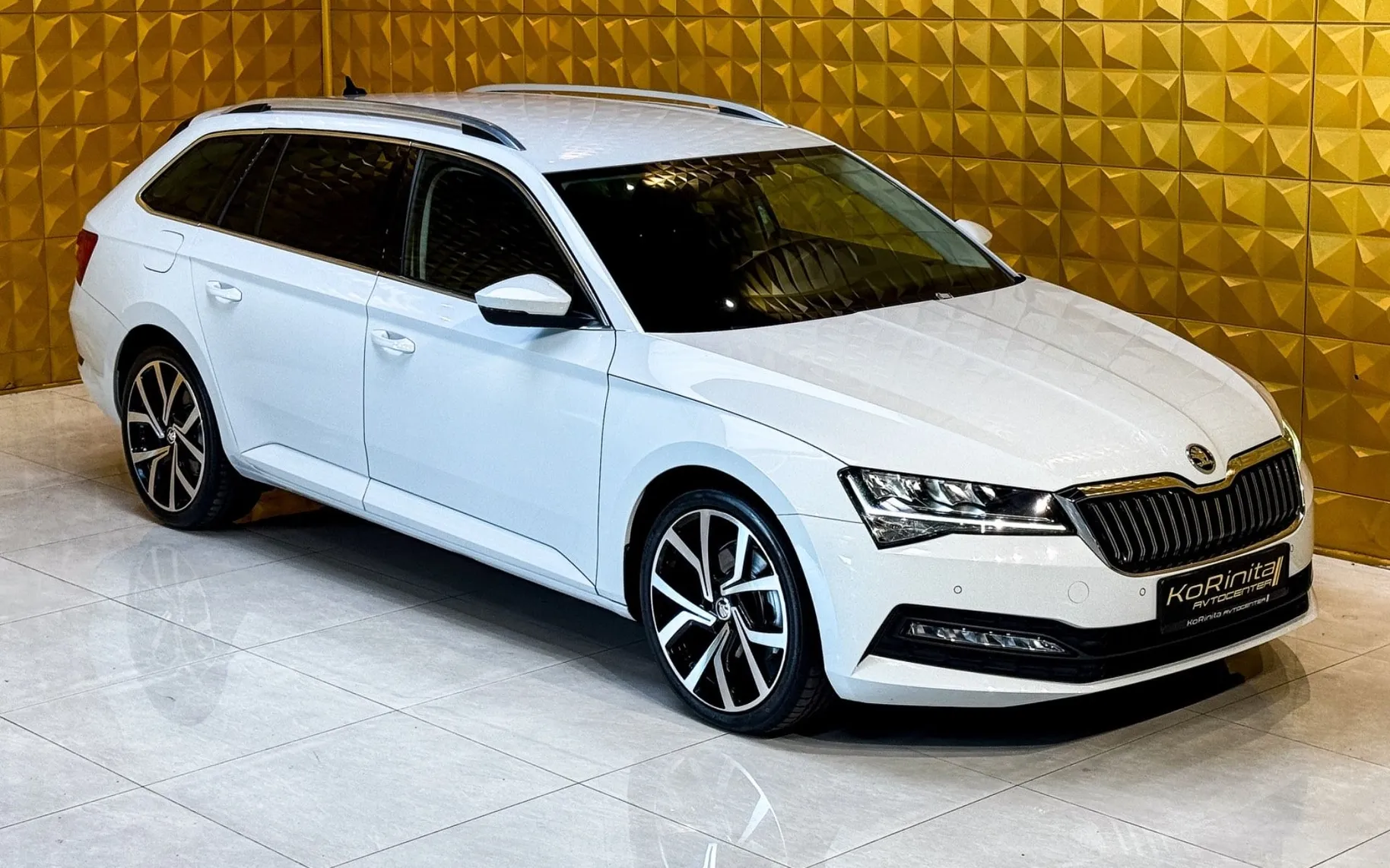 Zunanja slika - Škoda Superb - 2.0 TDI AUT. FACELIFT-KAMERA-NAVI-RADAR TEMP - 2