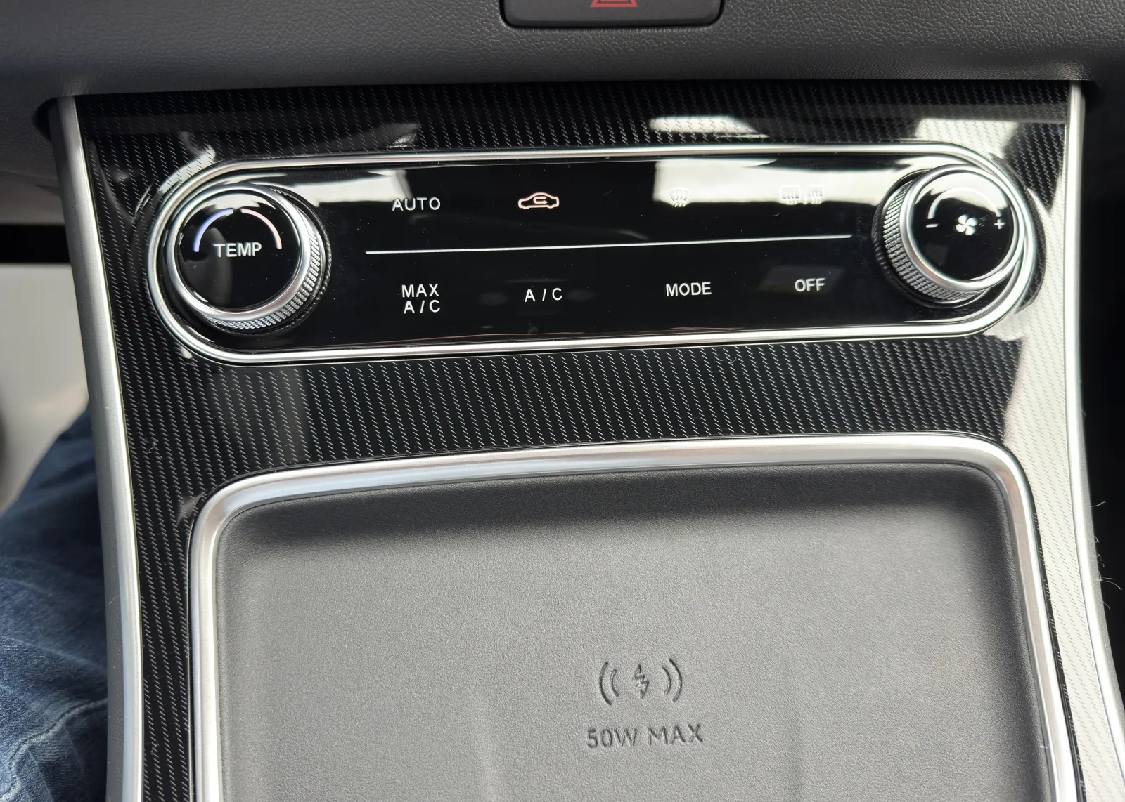 Zunanja slika - Forthing T5 Evo EV - FRIDAY 64.4kWh + PANORAMA + DAB + RADAR + BLISS + - 12