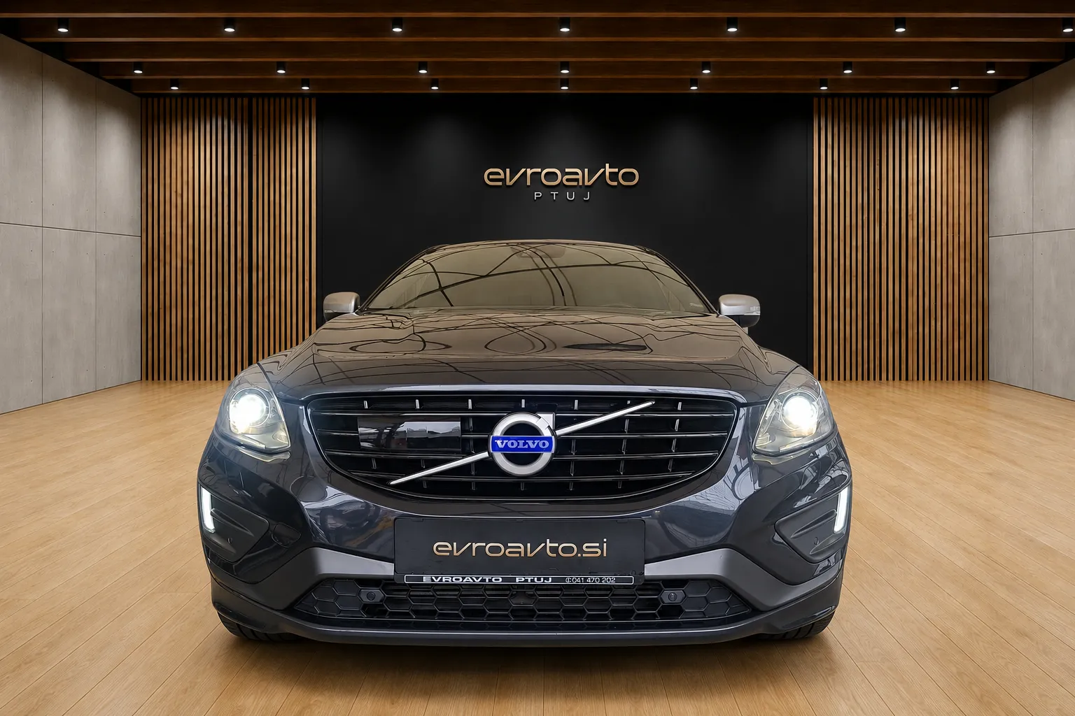Zunanja slika - Volvo XC60 - D4 AWD AUTO R-Design•Legendarni 5-valjni motor... - 2