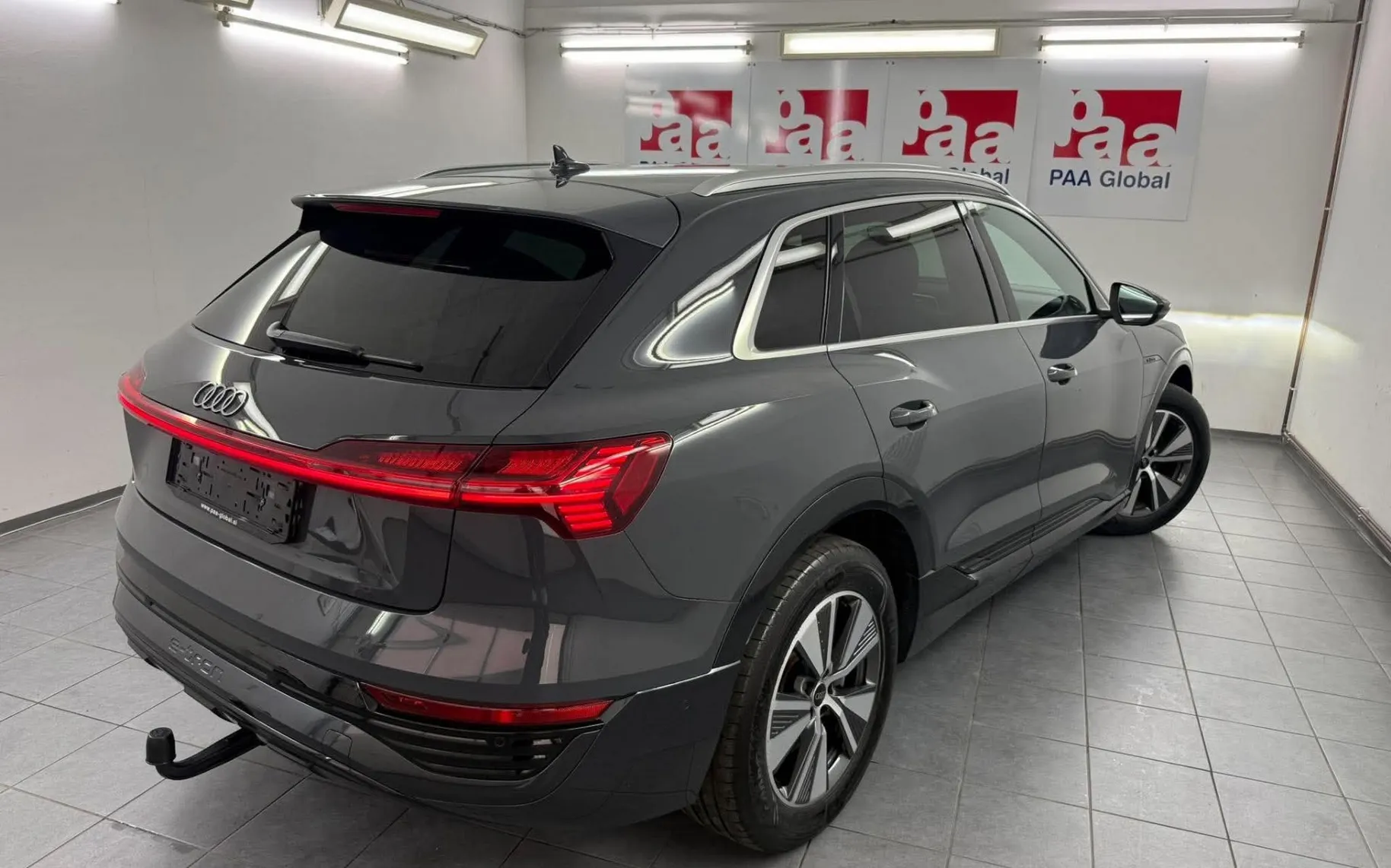 Zunanja slika - Audi e-tron - 50 quattro S line.NEMŠKI+4ALU.KAMERA.NAV.USNJE.LED - 3