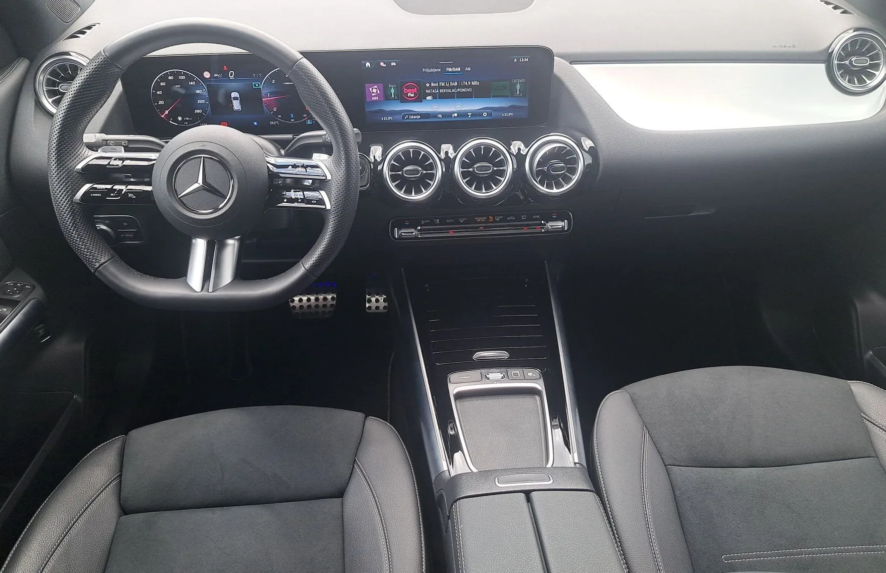 Zunanja slika - Mercedes-Benz GLA-Razred - GLA 200 d AMG Line Avt. - 10