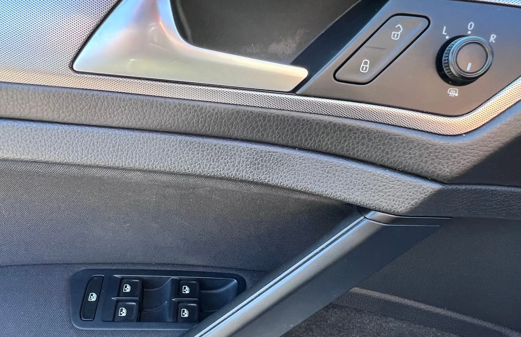 Zunanja slika - Volkswagen Golf - Variant 1.6 TDI Trendline 85 115  Park Klima Velik servis - 11