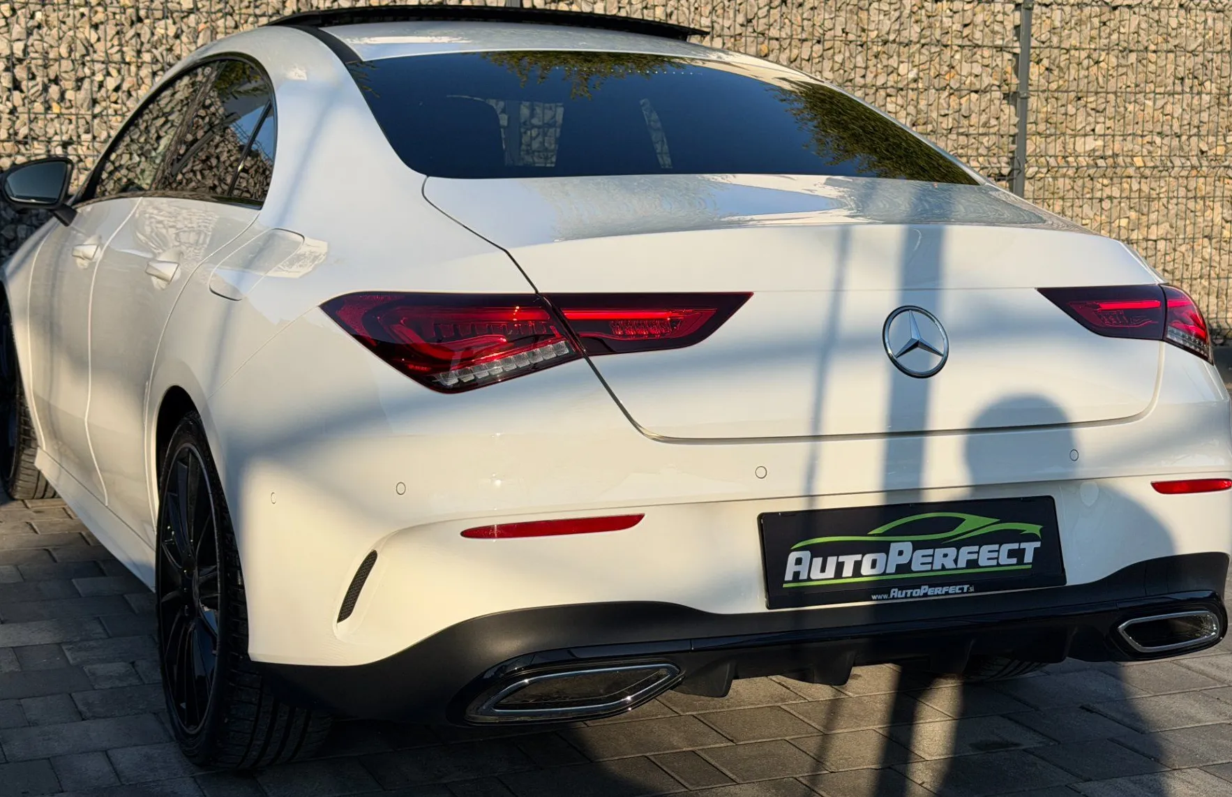 Zunanja slika - Mercedes-Benz CLA-Razred - 200|AMG LINE|COUPE|TOV.GAR|PANO|KAM|GR.SED - 4