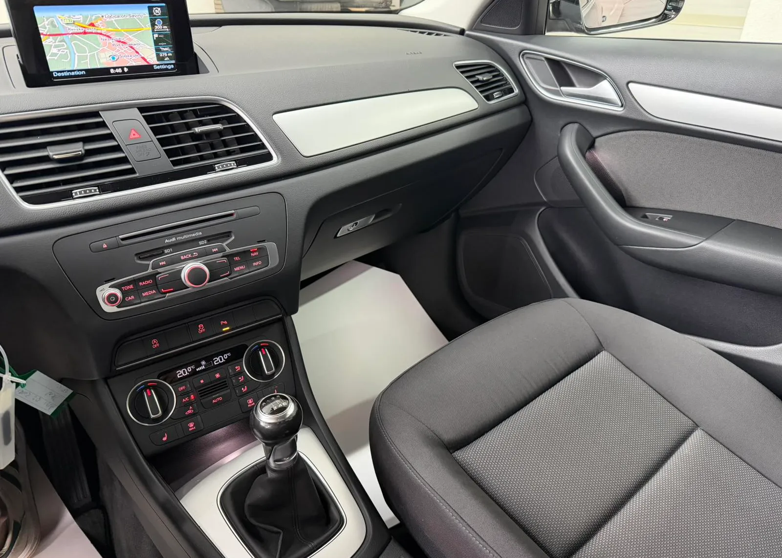 Zunanja slika - Audi Q3 - 2,0 TDI Style - 5