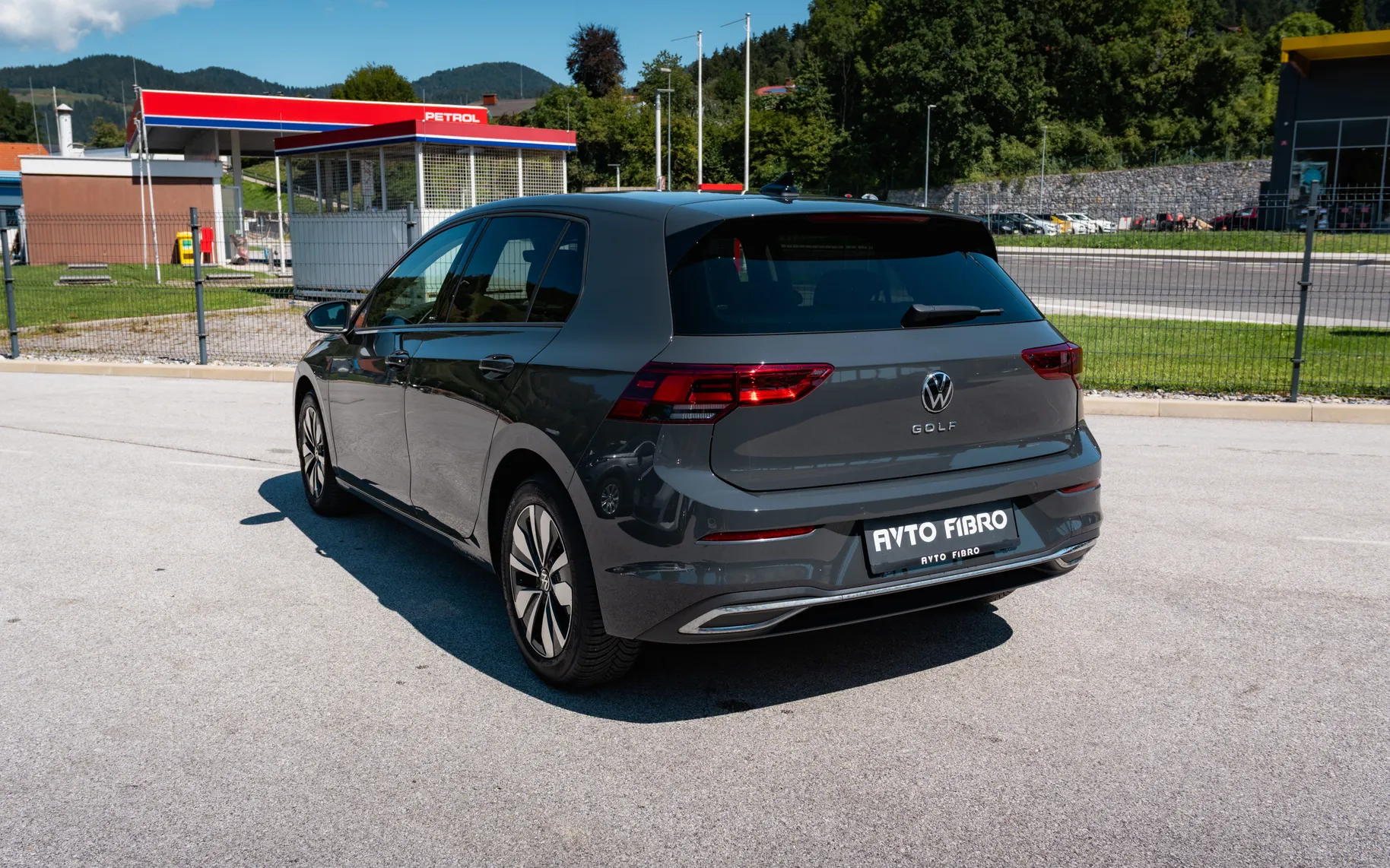 Zunanja slika - Volkswagen Golf - 1,0 TSI BMT Life - 5