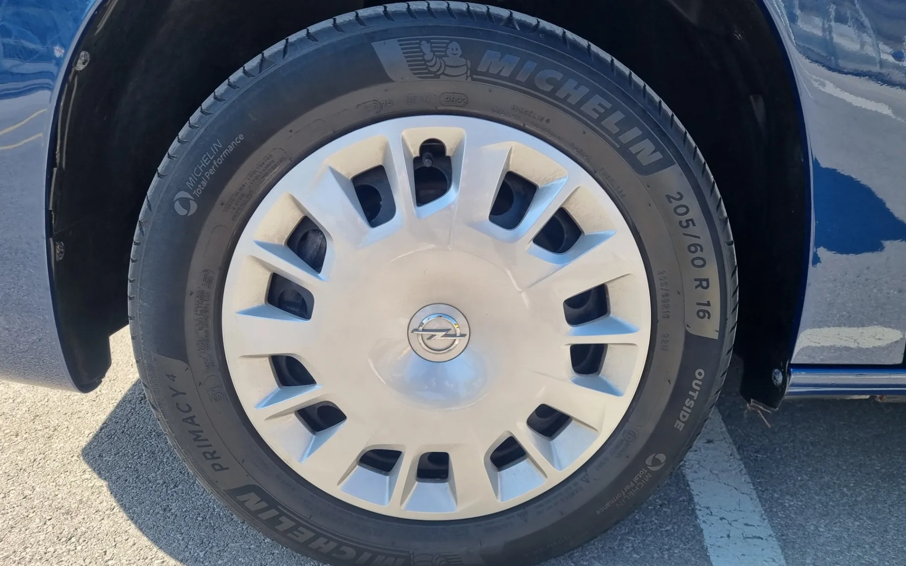 Notranja slika - Opel Combo - XL 1.5 HDI 96KW - VLEČNA KLJUKA - ODLIČEN - 11