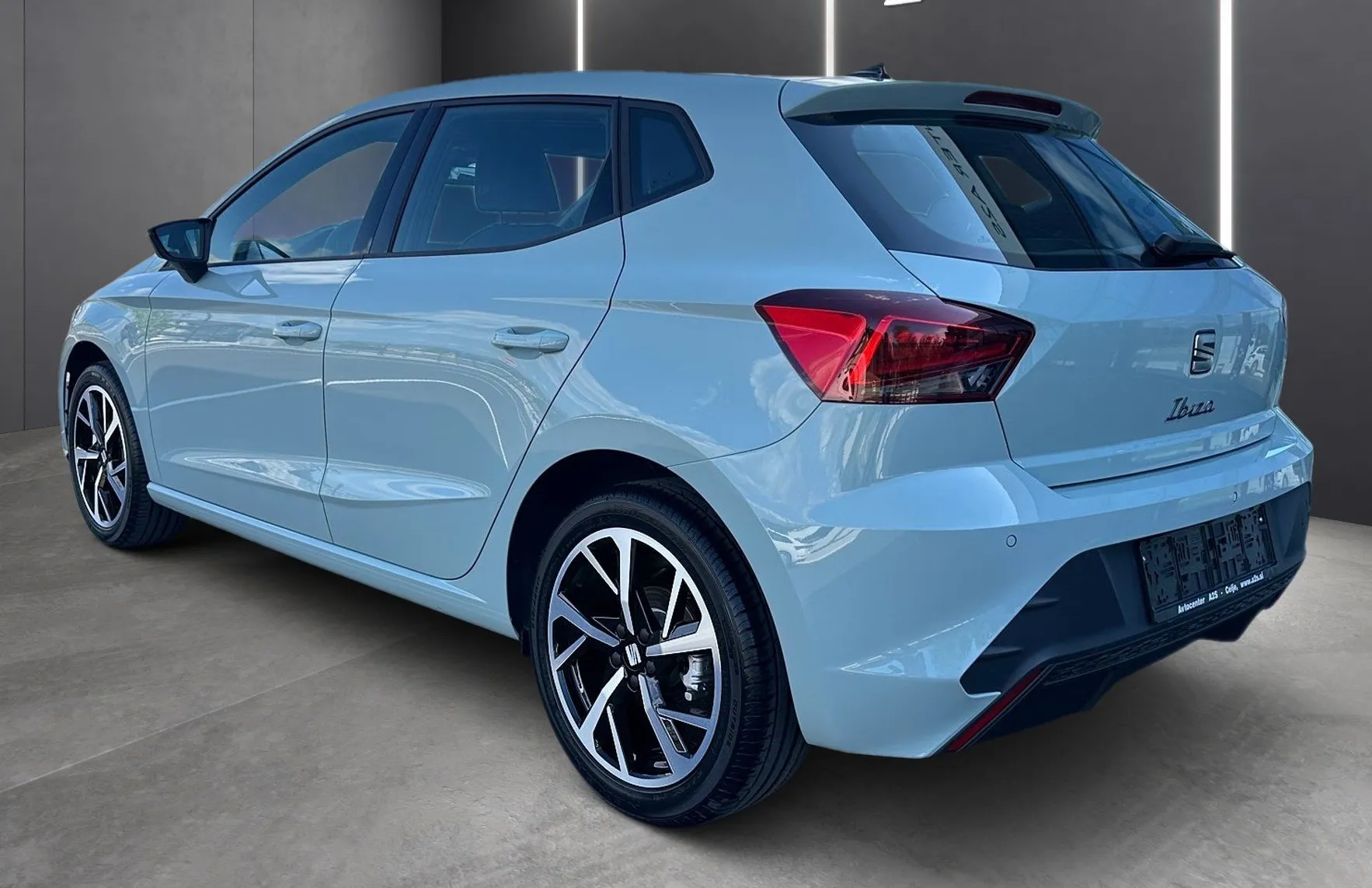 Zunanja slika - Seat Ibiza - 1.0 TSI Style DSG - 4