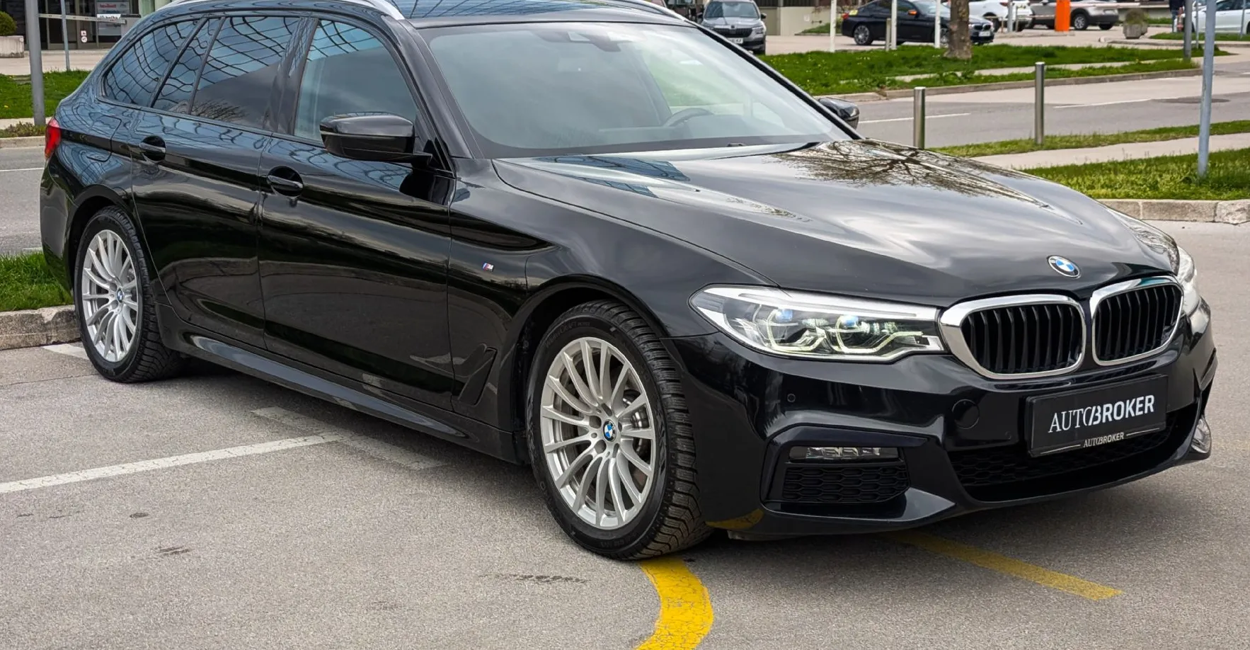 Zunanja slika - BMW Serija 5 - Touring: 520d AUT. M Sport Adapt. LED ambi. osvet. kljuk - 3