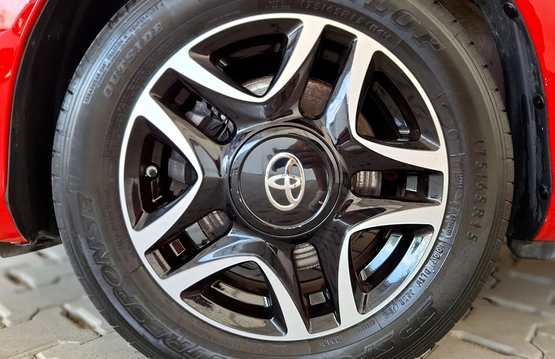 Zunanja slika - Toyota Yaris - 5V 1.5 VVT-i hibrid Trend - 8