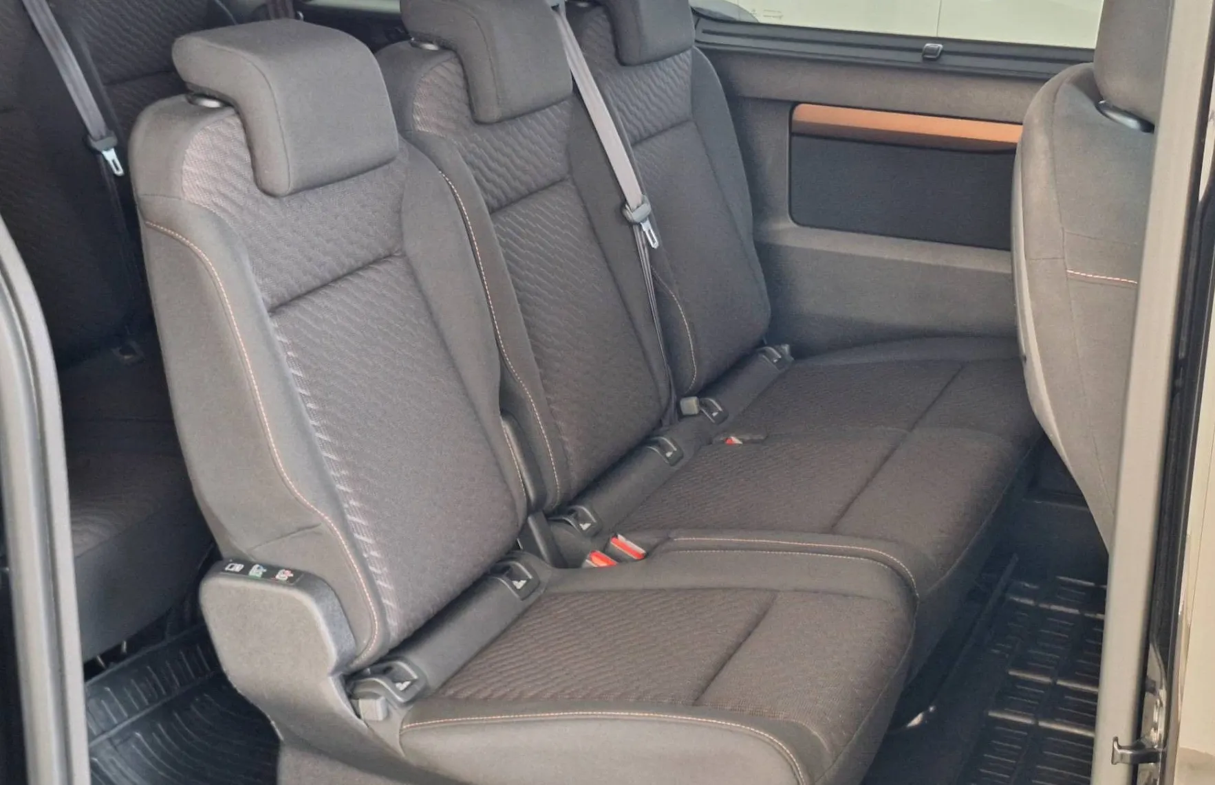 Zunanja slika - Toyota Proace - Verso Medium 2.0 D-4D Family•SLO•VL.KLJUKA•HUD•KAM360• - 14