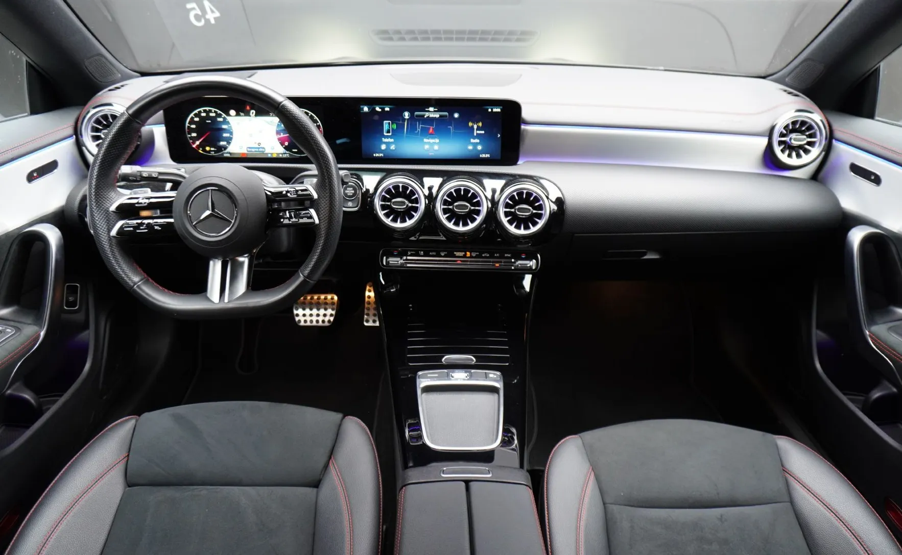 Zunanja slika - Mercedes-Benz CLA-Razred - CLA Shooting Brake CLA 200 AMG LINE - 8