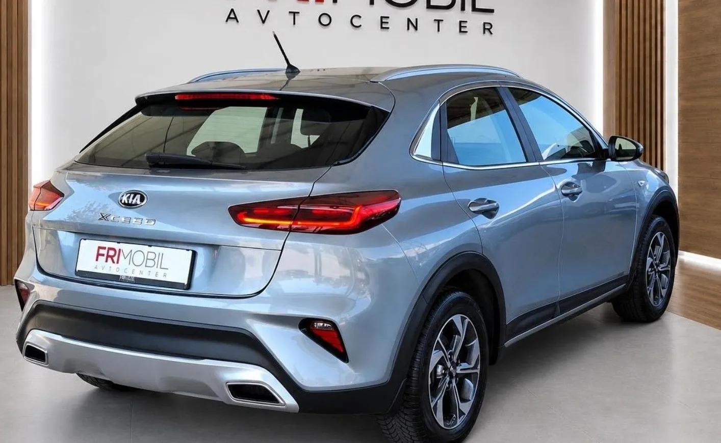 Zunanja slika - KIA XCeed - 1.4 T-GDi Way •Slovensko vozilo•1.lastnik• - 3