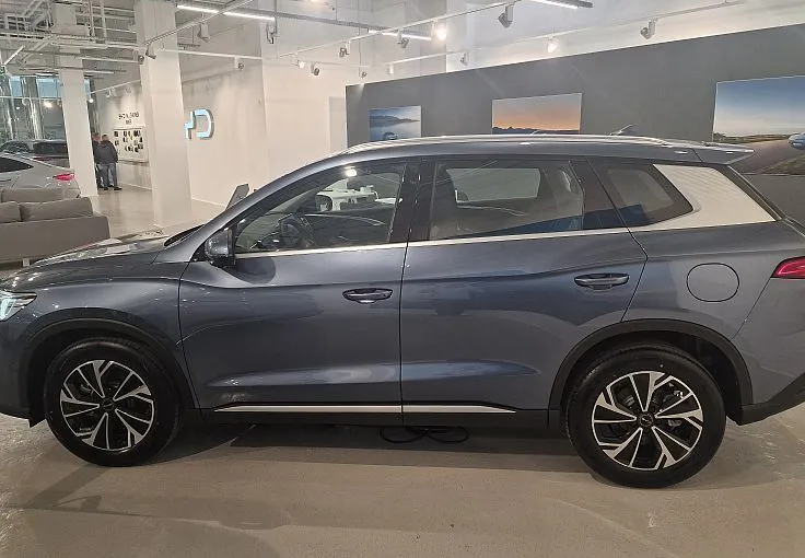 Zunanja slika - BYD Sealion 5 - DM-i DESIGN PHEV - skupni doseg 1016 km - 5