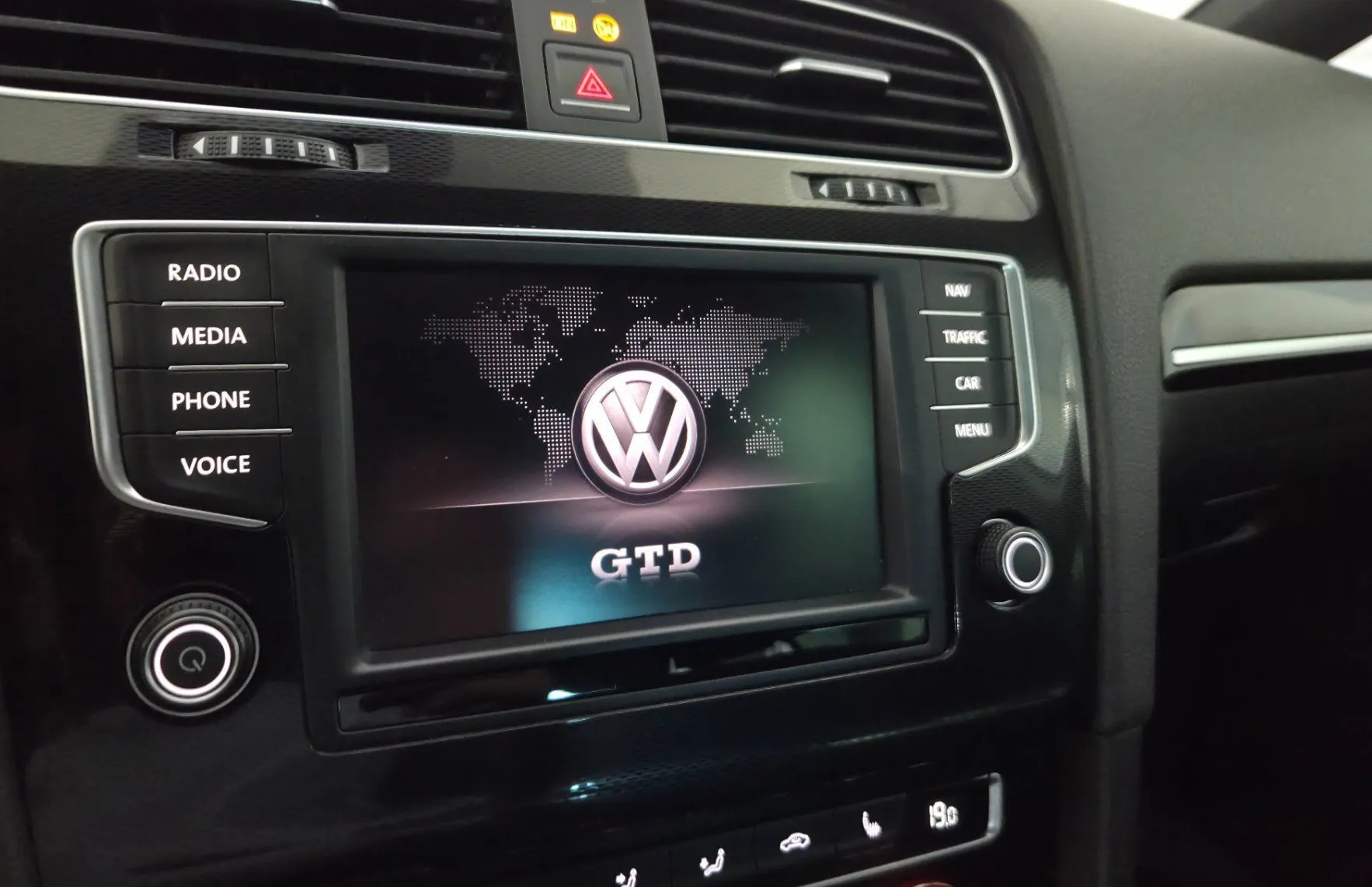 Zunanja slika - Volkswagen Golf - Variant 2.0 GTD BMT DSG - 18