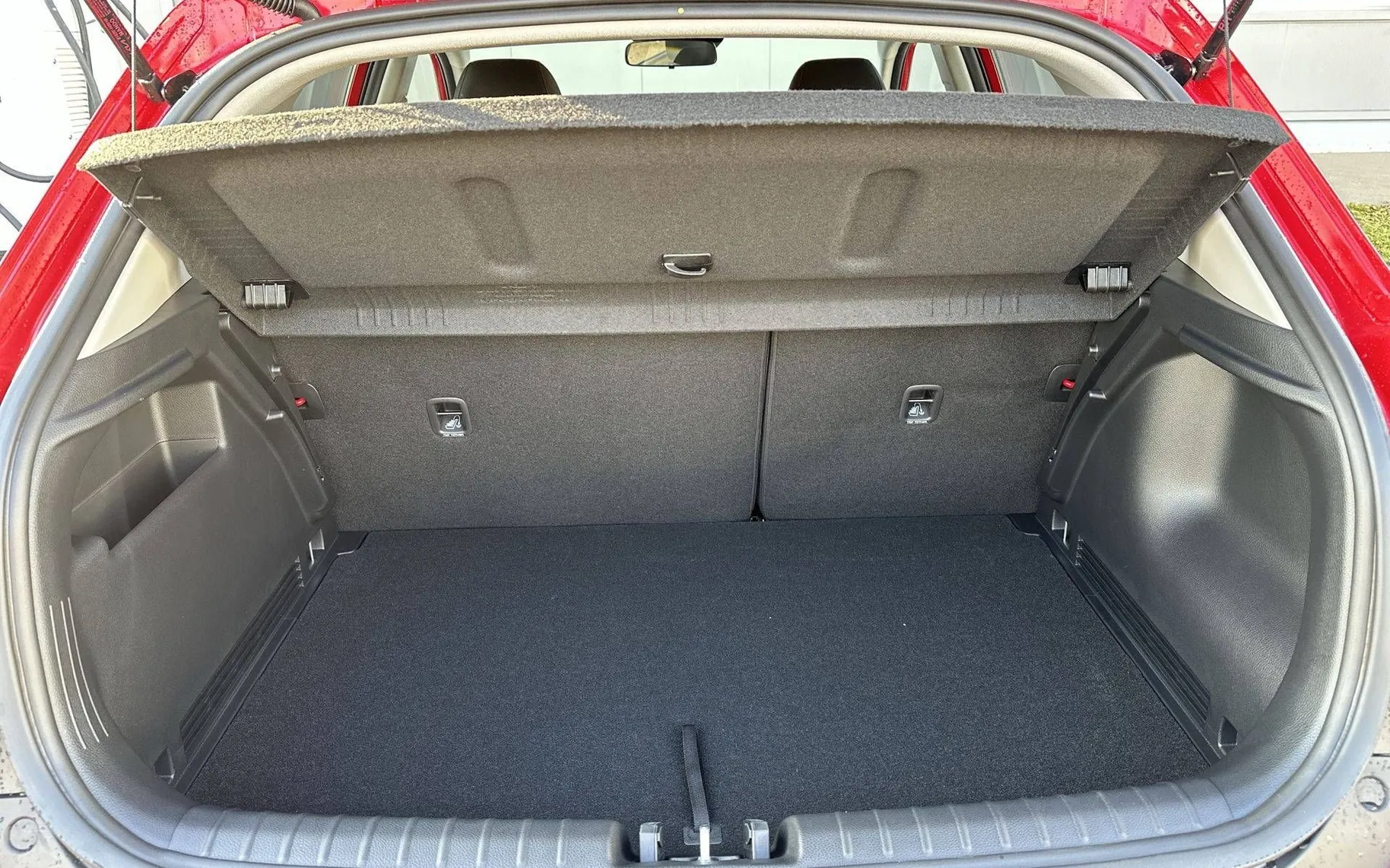 Notranja slika - KIA Stonic - 1.0 T-GDi EX Pulse DCT... - 10