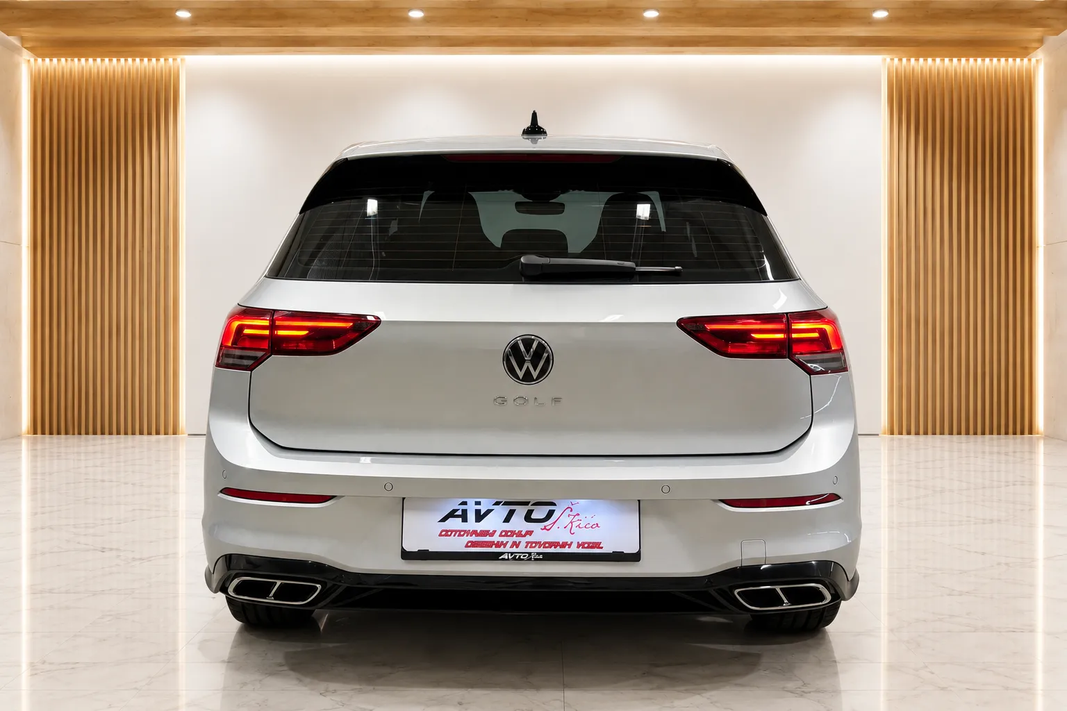 Notranja slika - Volkswagen Golf - 1.5 TSI-R-LINE-ACC-VIRTUAL-LED-KAMERA-NAVI-PDC - 8