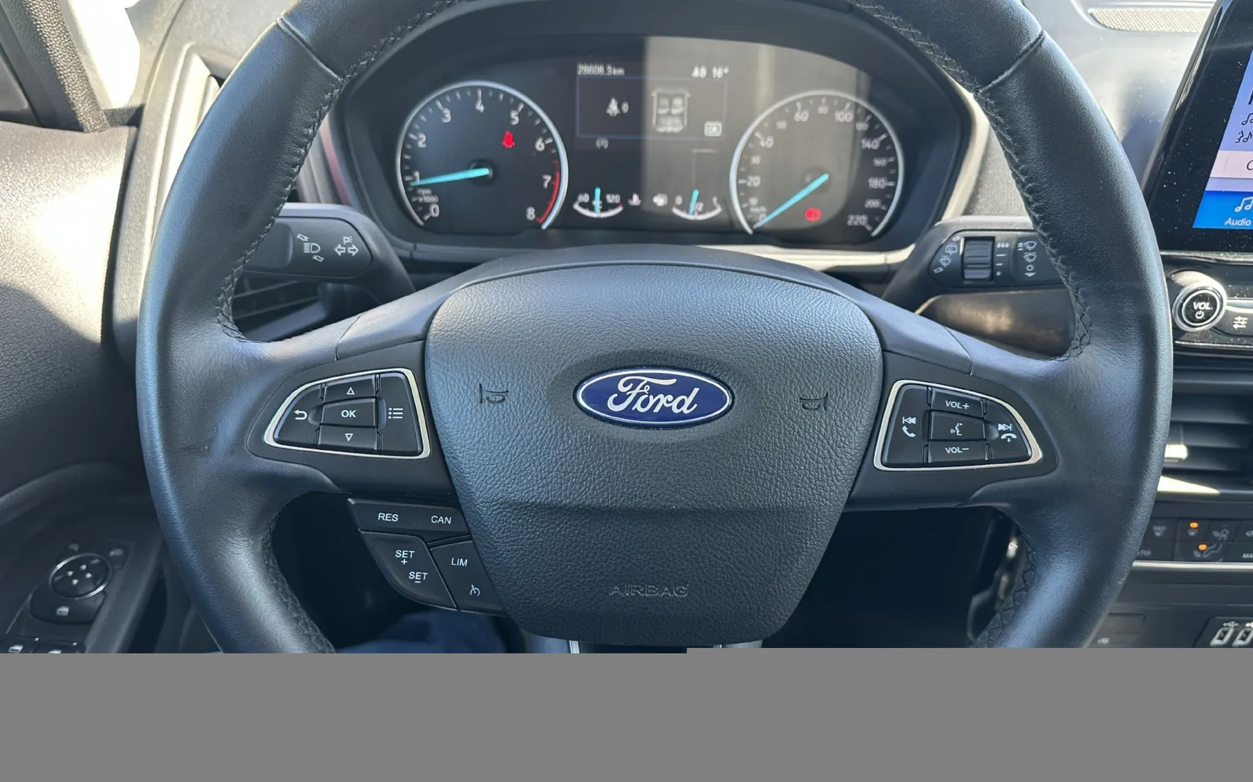 Zunanja slika - Ford Ecosport - 1.0 EcoBoost Titani.KAMERA.USNJE.29.000KM - 7