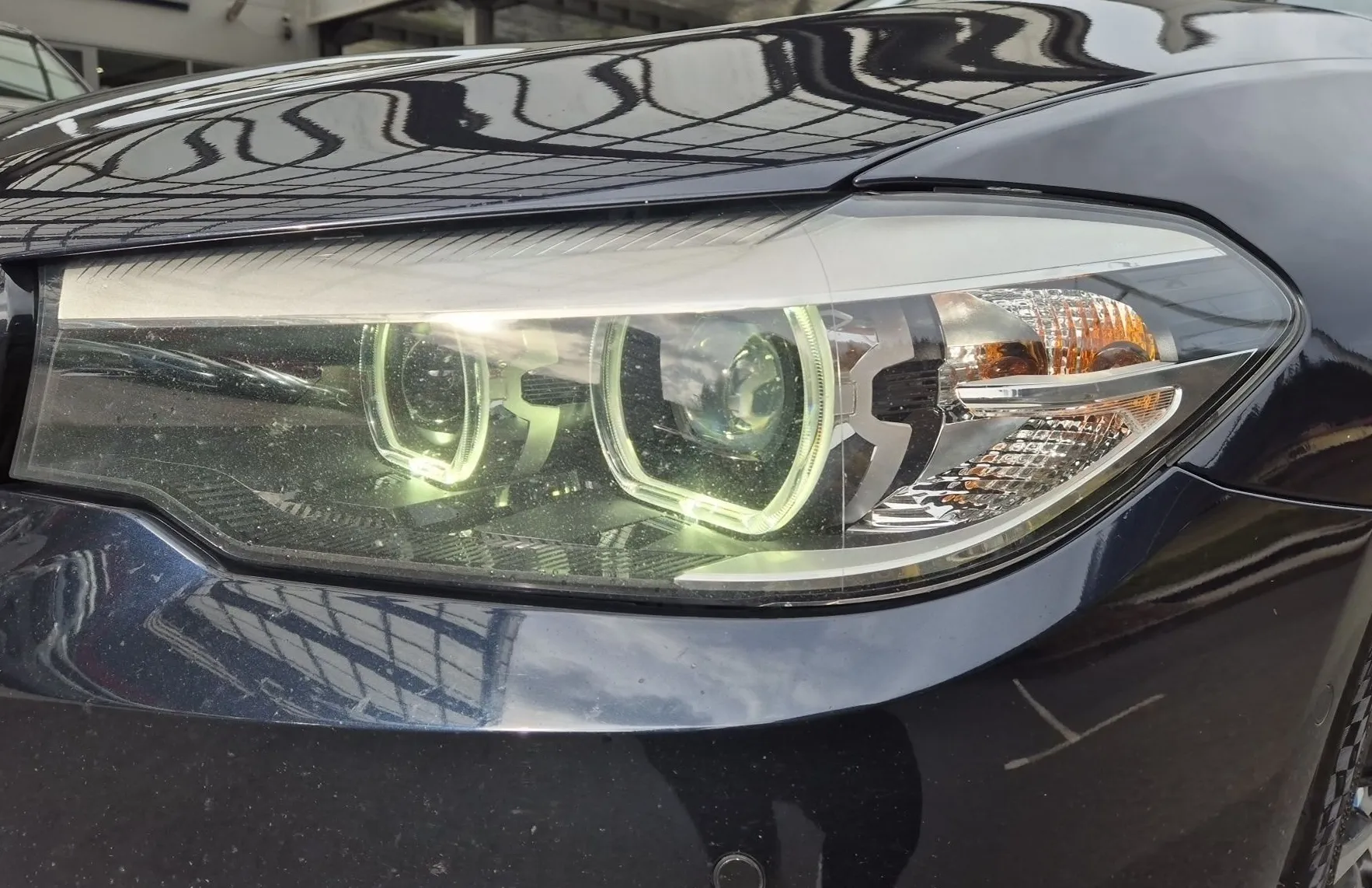Zunanja slika - BMW Serija 5 - Touring: M-Optic 530d xDrive AUT-LED-RADAR-360KAM-VK-NAV - 10