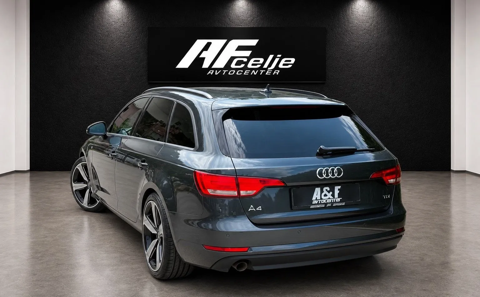 Notranja slika - Audi A4 Avant - 2.0 TDI-VIRUTAL ŠTEVCI-LIZING ZA TUJCE-XENON+L- - 7