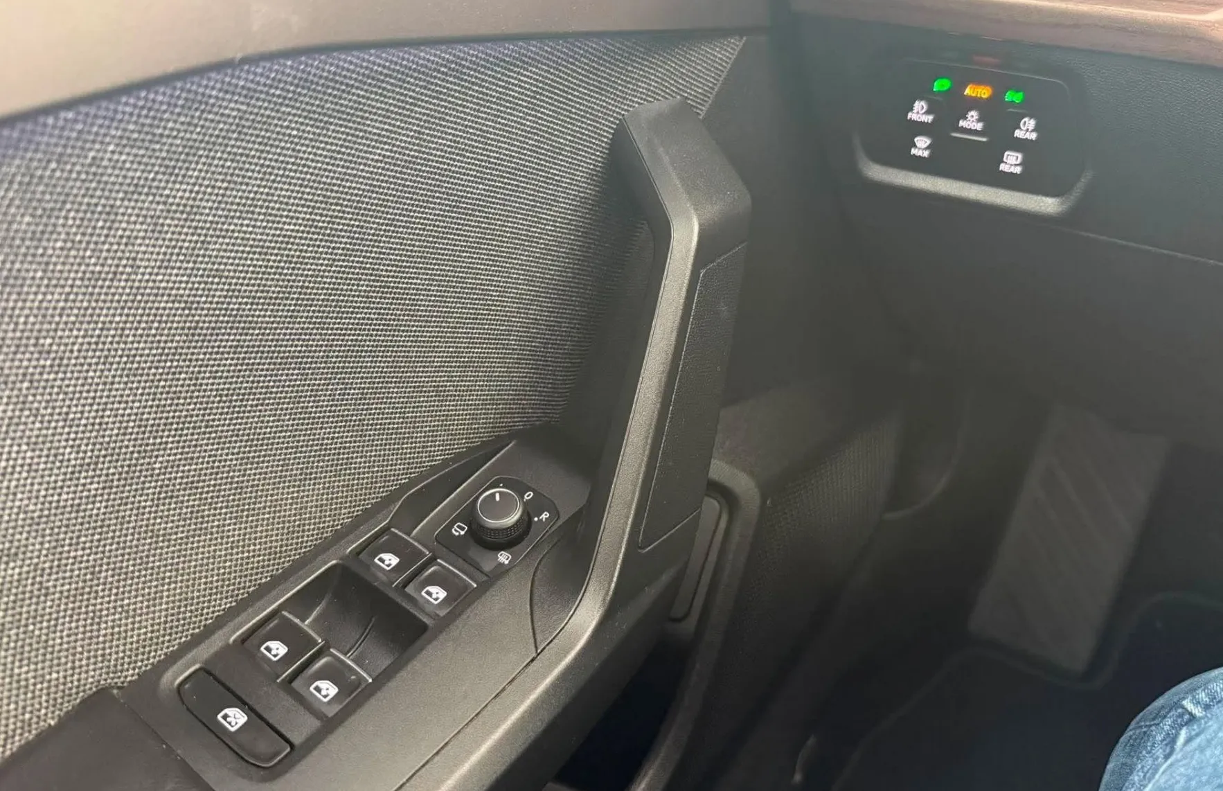 Zunanja slika - Seat Leon - ST 1.5 TSI Xcellence.KAMERA.LED.110 KW.74.000 KM - 12