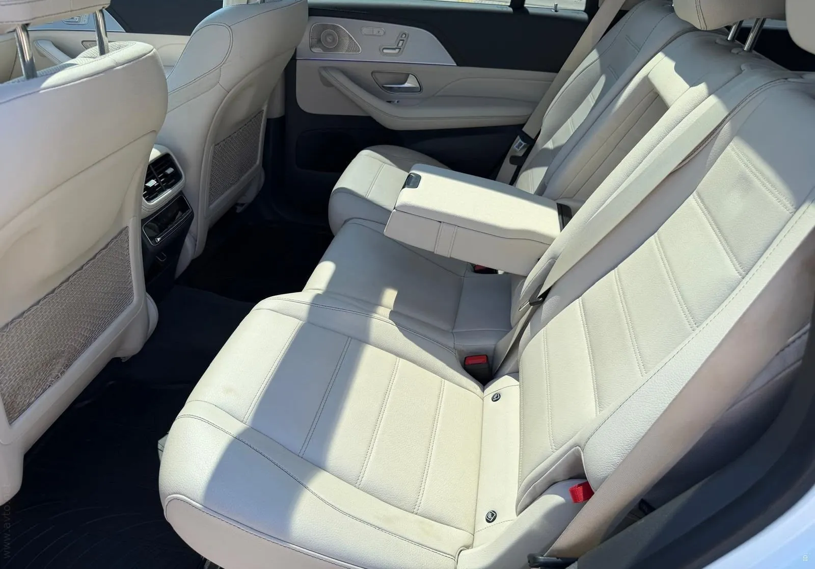 Notranja slika - Mercedes-Benz GLS-Razred - 400d|4M|AMG|Pano|Zračno|HUD|ACC|Kljuka|Masaža|360K - 9