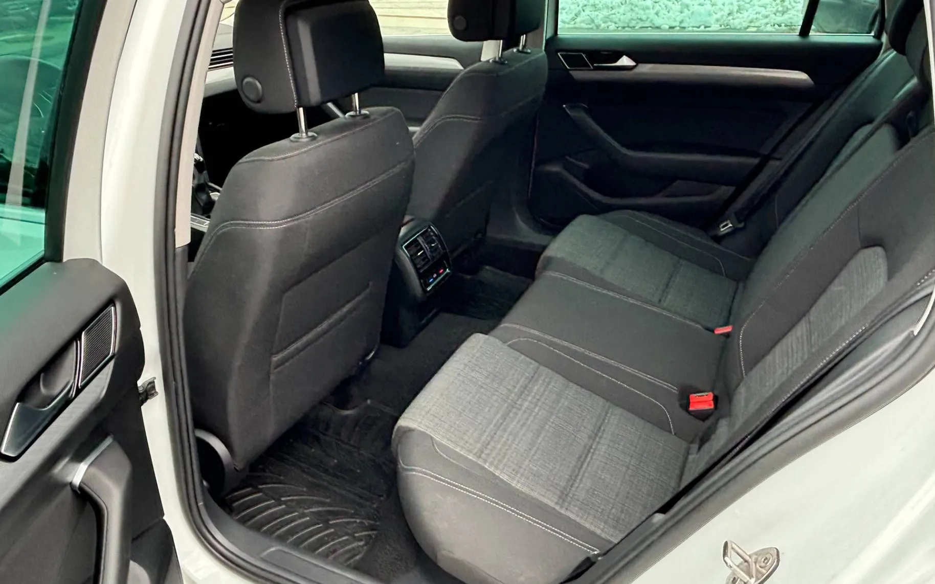 Zunanja slika - VW Passat - Variant 2.0 TDI BMT Elegance LED-KAMERA-NAVI-PANORAMA - 8