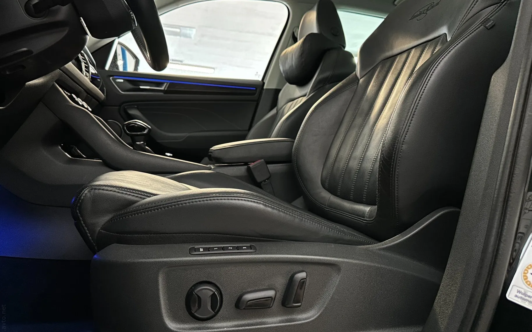 Notranja slika - Škoda Kodiaq - 2.0 TSI 4x4|LK|Pano|ACC|360K|Hlaj|Memory|Canton| - 8