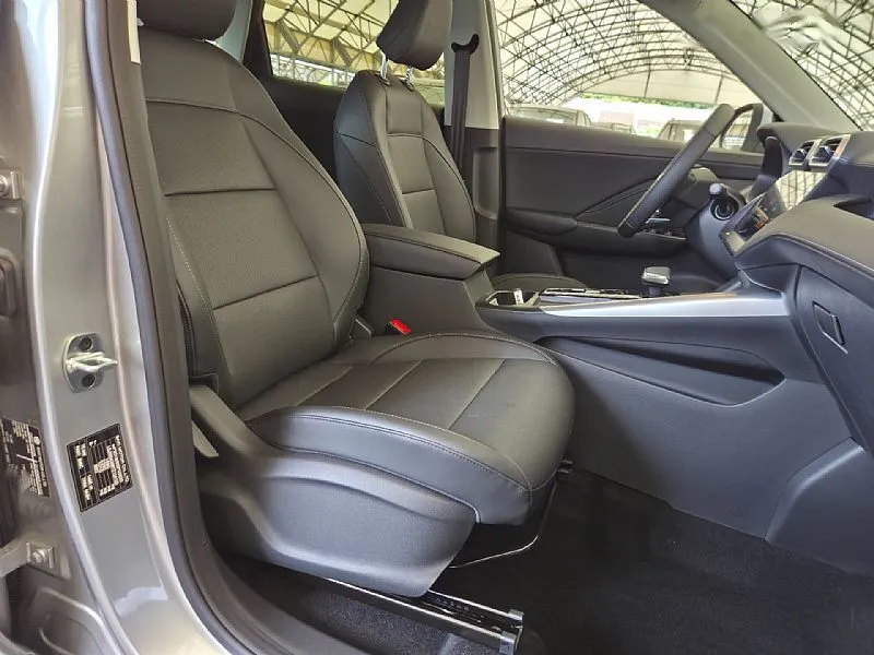 Zunanja slika - MG MG ZS - 1.5L Hybrid Comfort + ZIMSKE PNEVMATIKE - 13