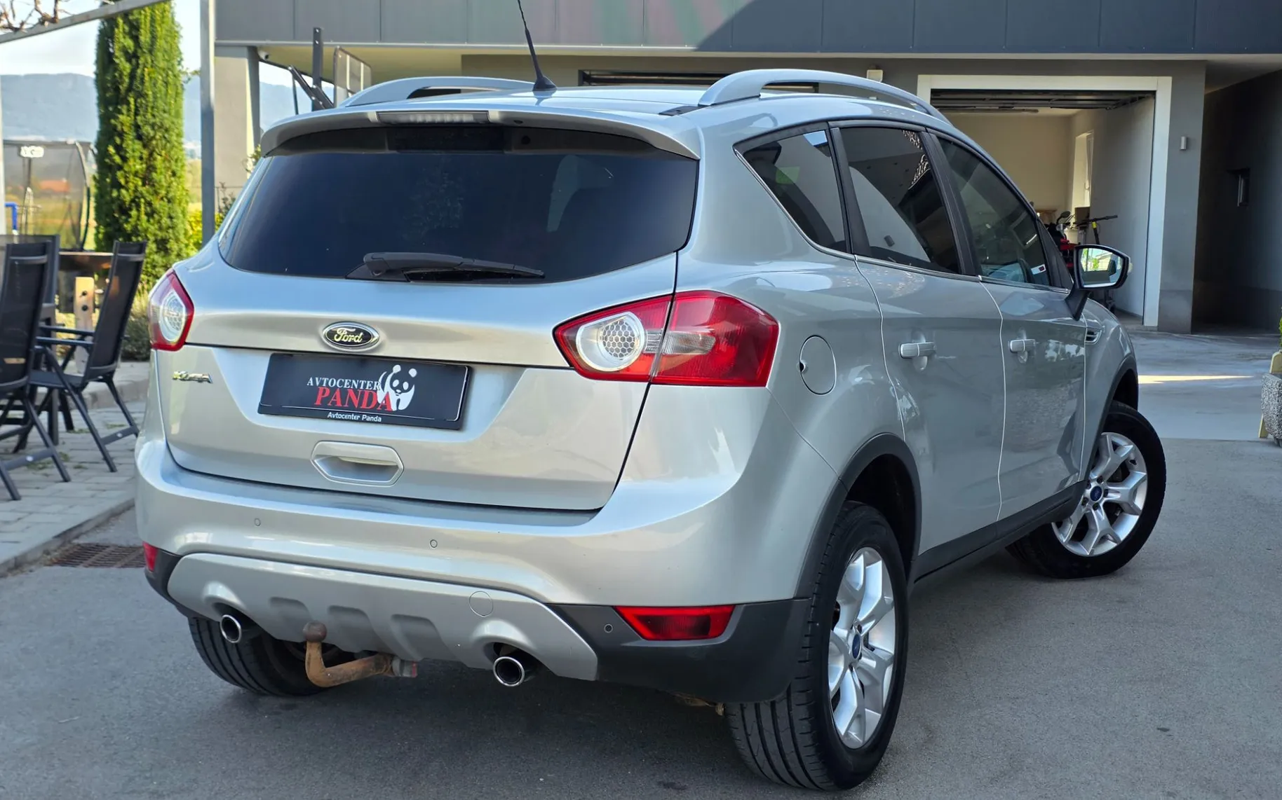 Zunanja slika - Ford Kuga - 2,0 TDCi AWD - 4